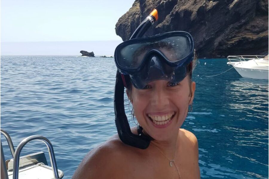 Los Gigantes to Teno: Boat trip with snorkeling & drinks - What the skipper adds to the experience