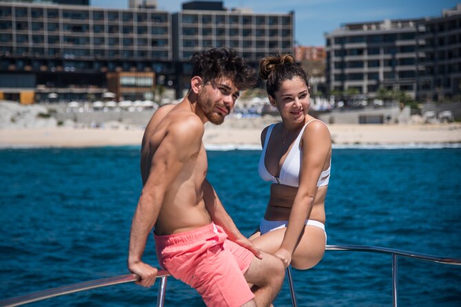 Luxury 42' Yacht Tour in Cabo for Snorkeling and Sunset - What $1,230 per group really buys