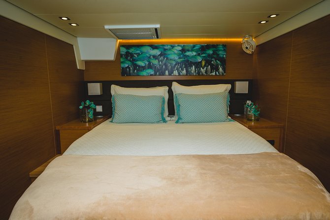 Luxury Catamaran, Snorkel and Dining Experience Barbados - What the group size really means
