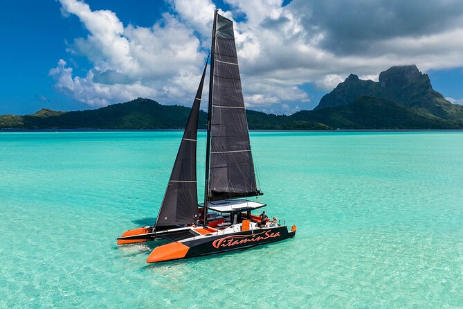 LUXURY PRIVATE Catamaran Bora Bora : Half-Day Trip - Sailing across the Bora Bora lagoon