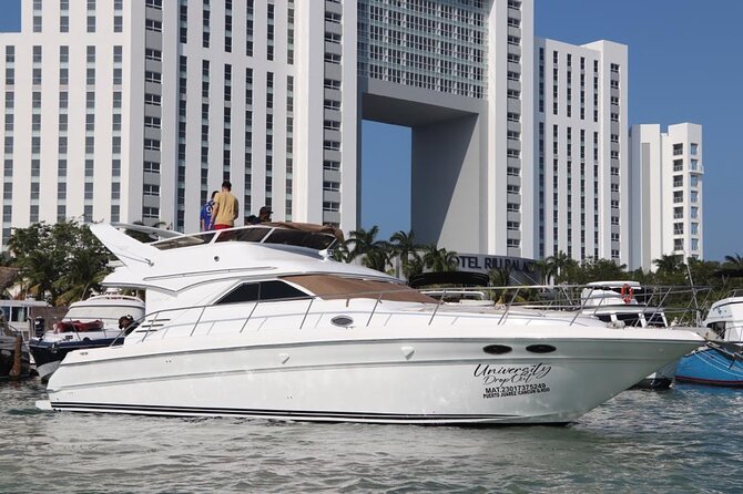 Luxury Yacht in Paradise and snorkel by Isla Mujeres - Key details before you book