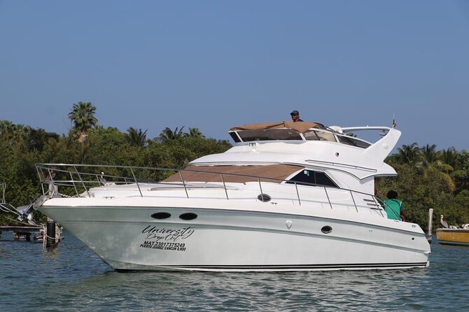 Luxury Yacht in Paradise and snorkel by Isla Mujeres - Setting out from Sunset Marina