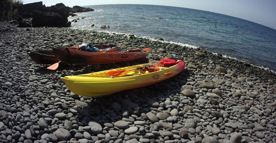 Madeira: Garajau Nature Reserve Kayak and Snorkel Tour - Paddling along the Madeira coast toward Lazareto