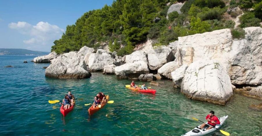 Makarska: Sea kayaking & snorkeling adventure - MPL Nautika - The paddle back to Cvitačka Beach