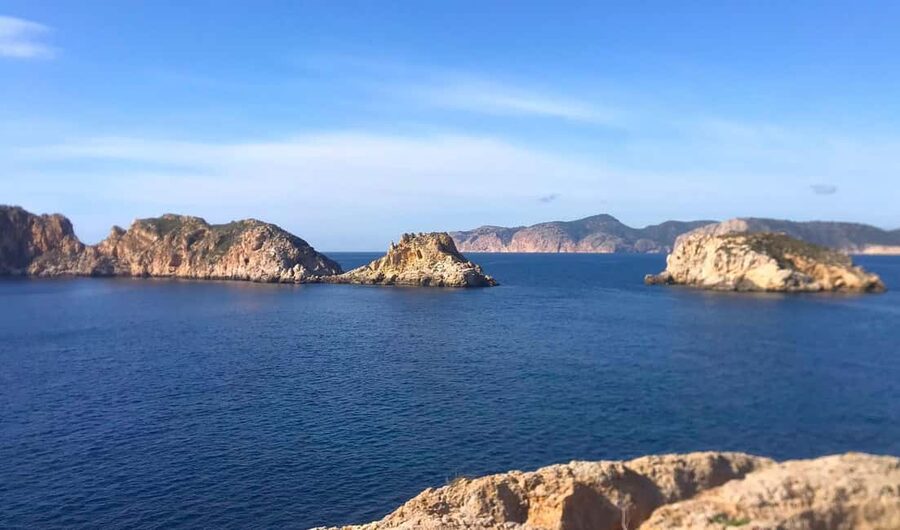 Mallorca: 3.5-Hour Boat Trip with Swimming and Snorkeling - Two swimming stops in clear water
