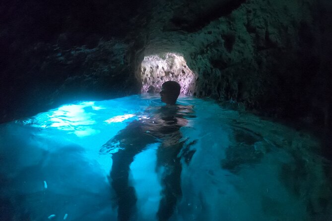 Mallorca: Kayaking, Sea Cave, Cliff Jumping & Snorkel Tour - Key details before you book