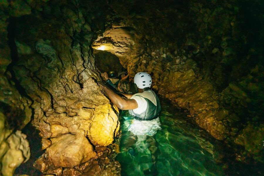 Mallorca: Kayaking, Sea Cave, Cliff Jumping & Snorkel Tour - Who should book this tour?