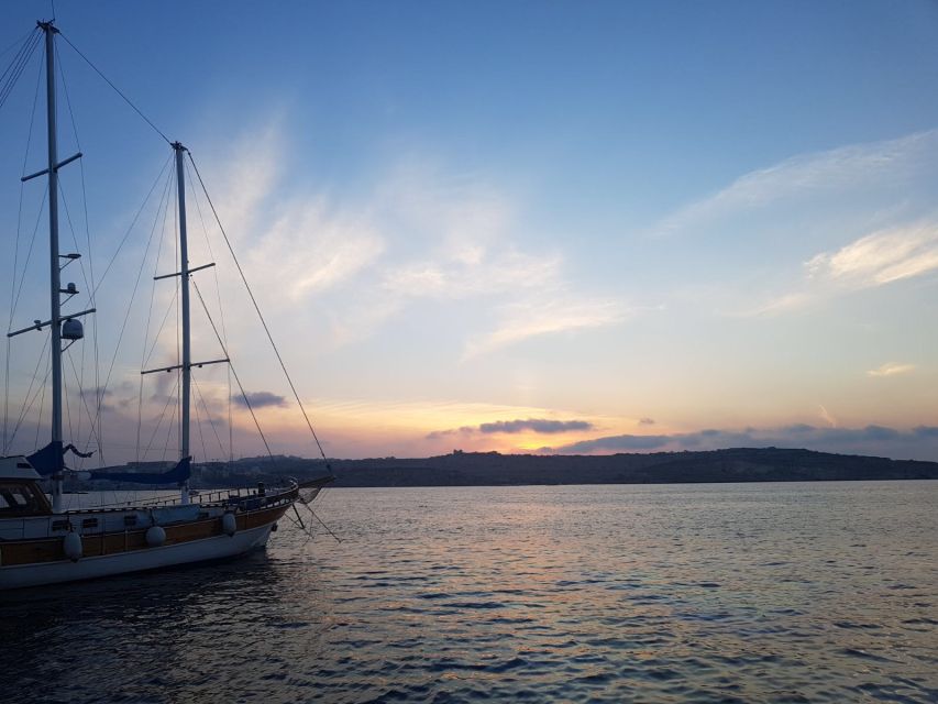 Malta: Blue Lagoon Evening Swim & Snorkel Boat Cruise - Why an evening boat trip suits Malta
