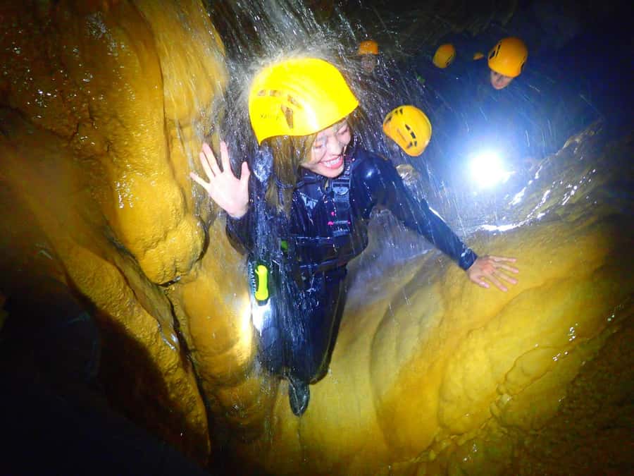 Miyako island: Pumpkin Limestone Caving & Snorkeling - What the $96 price really covers