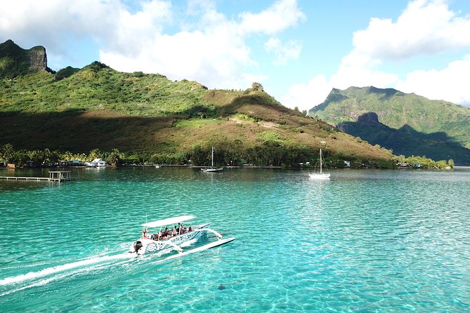 Moorea 6-Hour Snorkeling and Lunch Shared Tour - Setting out from Moorea’s lagoon
