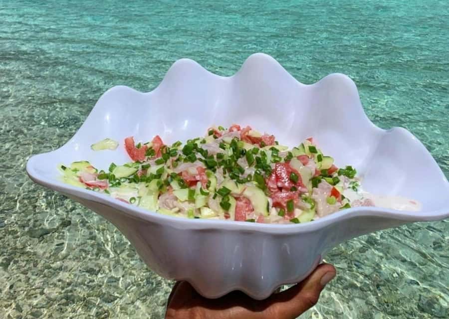 Moorea: Lagoon and Reef Snorkeling Tour with Drinks - A sandy islet, fresh fruit, and time to slow down