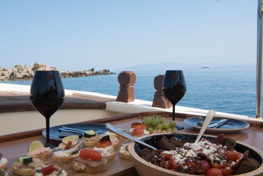 Mykonos: Private Cruise by Wooden Boat with Snorkeling - Should you book the Mykonos wooden boat cruise?