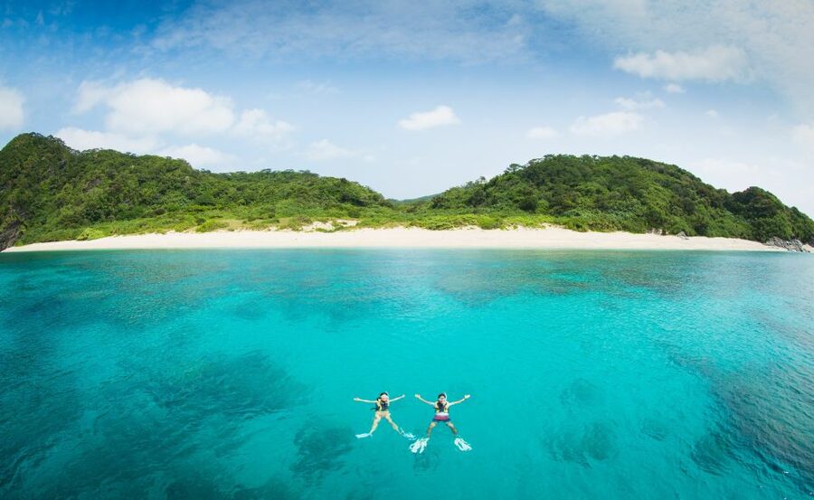 Naha, Okinawa: Keramas Island Snorkeling Day Trip with Lunch - Language, group size, and the human side of the day
