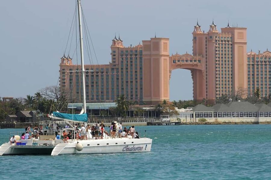 Nassau: Catamaran Sail and Snorkel Tour - The details that matter most