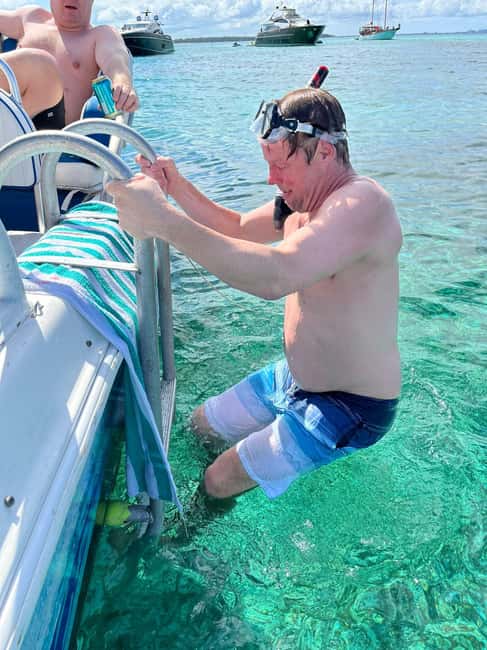 Nassau: Reef Snorkeling, Turtles, Lunch & Private Beach Club - Rose Island and Oasis Ocean 7 Private Beach Club