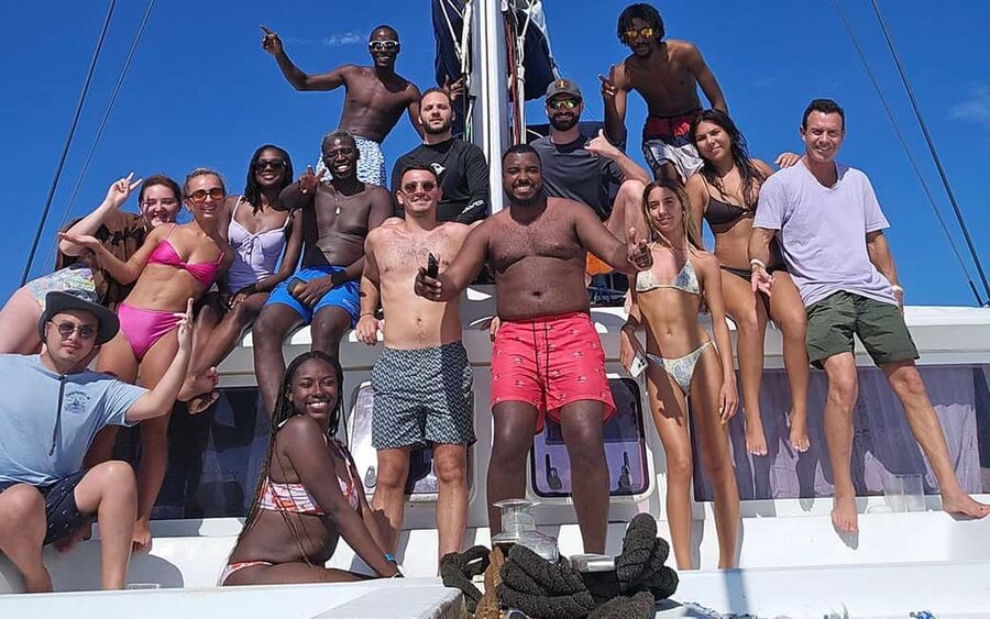 Nassau: Snorkeling, Pig Beach, Swim with Turtles, and Lunch - Who will enjoy this Nassau day most