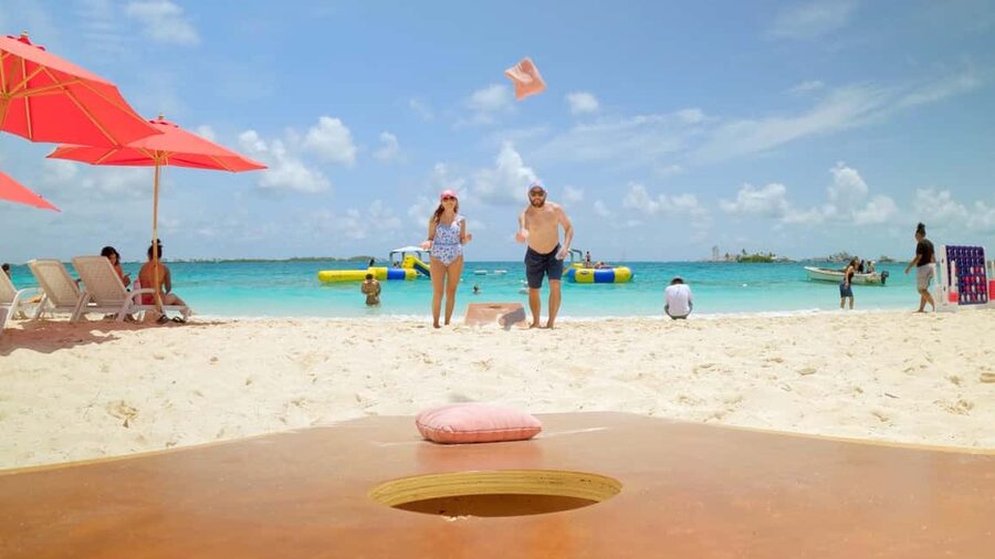 Nassau: Swimming Pigs, Snorkeling, Lunch, & Beach Boat Tour - From Elizabeth on Bay to the open water