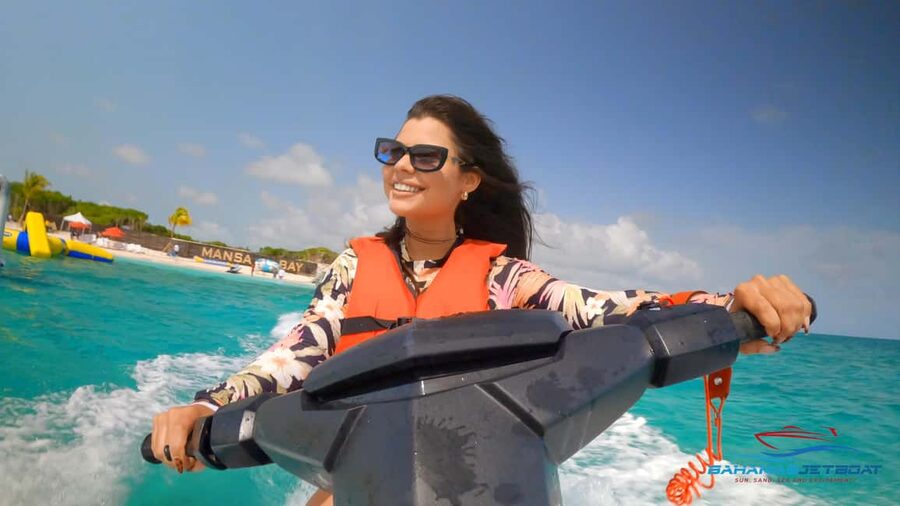 Nassau: Swimming Pigs, Snorkeling, Lunch, & Beach Boat Tour - Who will enjoy this Nassau tour most