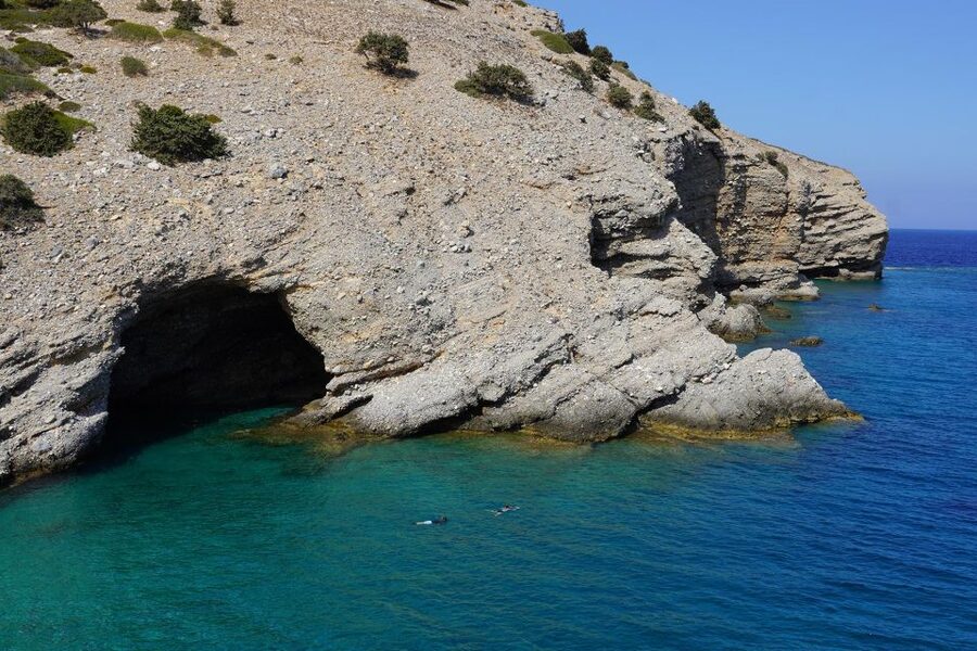 Naxos: Moutsouna Caves Sea Kayak Tour, Snorkeling & Picnic - What the $159 price includes