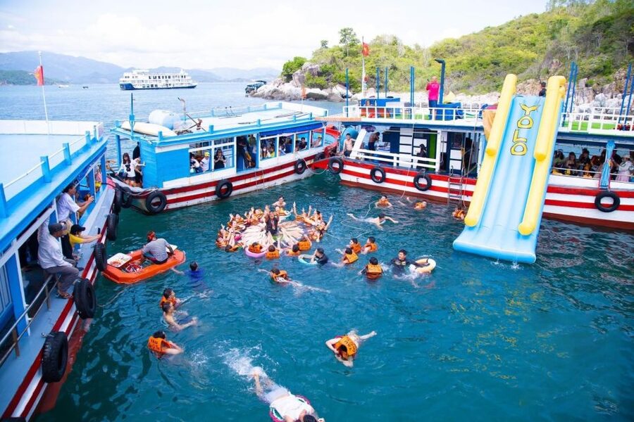 Nha Trang: Coral Reef Snorkeling and Floating Bar Party - Five things to know before you book
