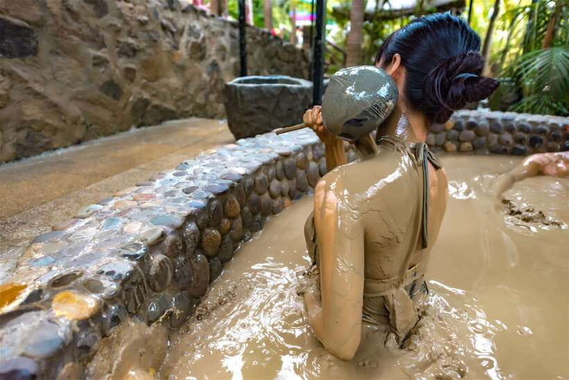 Nha Trang: Coral Reef Snorkeling, Mud Bath & Floating Bar - Key points to know before booking