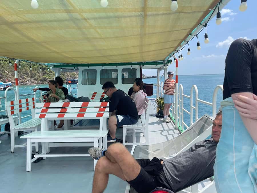 Nha Trang: Snorkeling Tour with BBQ Lunch at Coral Reef - Coffee, fruit, and a Vietnamese snack break