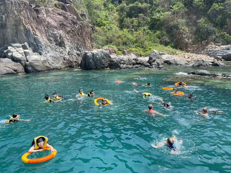 Nha Trang: Snorkeling Tour with BBQ Lunch at Coral Reef - What you eat at the BBQ lunch