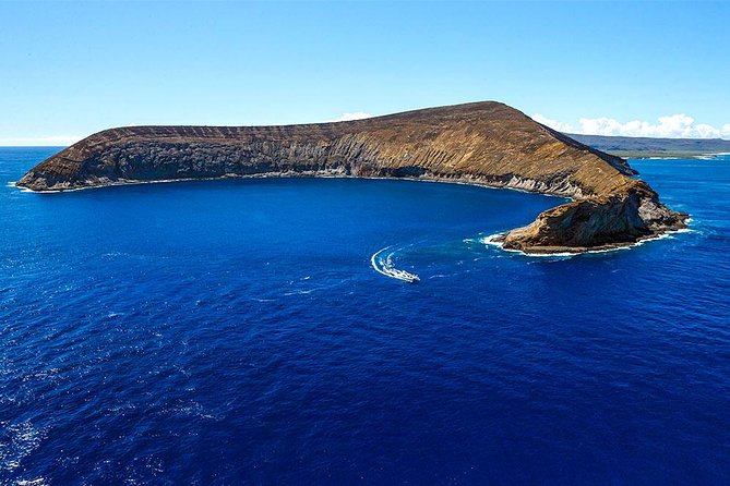 Ni'ihau and Na Pali Coast Snorkel Boat Tour - Food, drinks, and a surprisingly useful comfort factor