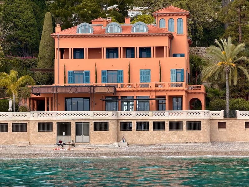 Nice: Secret Riviera Boat Tour to Mala cave with Snorkeling - The first 25 minutes: a fast run along the Riviera
