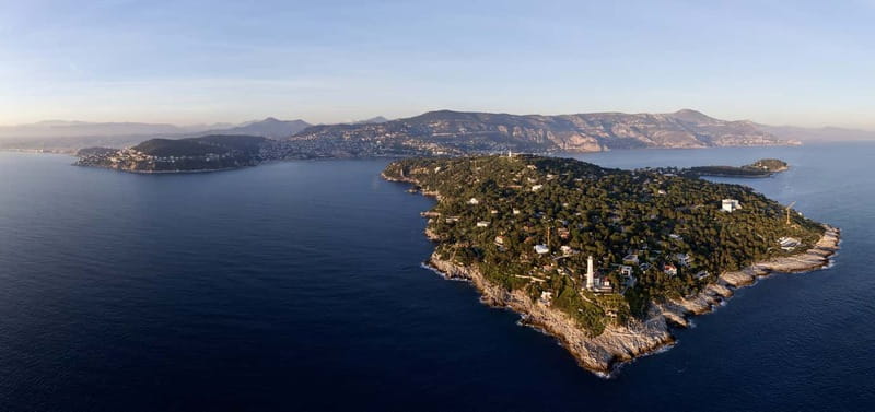 Nice: Snorkeling Speedboat Tour in Villefranche Bay - From Nice harbor to the open Mediterranean