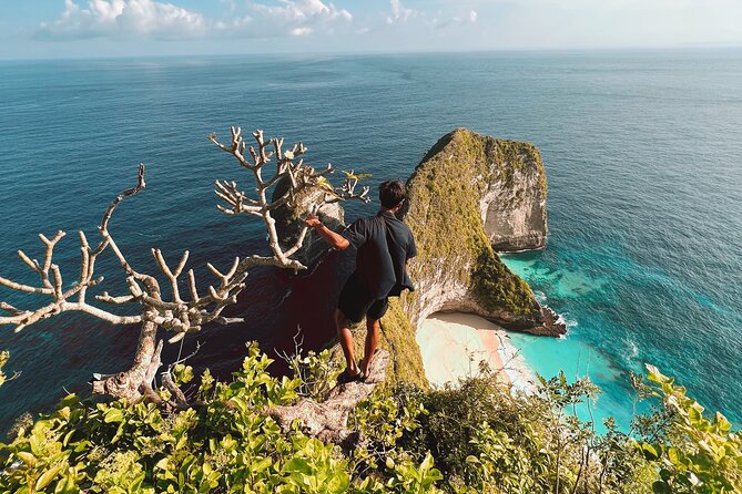 Nusa Penida day trip: boat, 4 snorkeling, Manta rays & Land tour - Lunch at a scenic restaurant