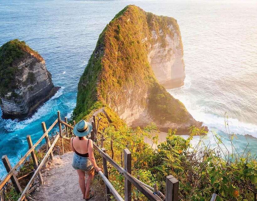 Nusa Penida: Snorkeling 3-4 spots and island tour with guide - Kelingking Beach and the west-coast tour