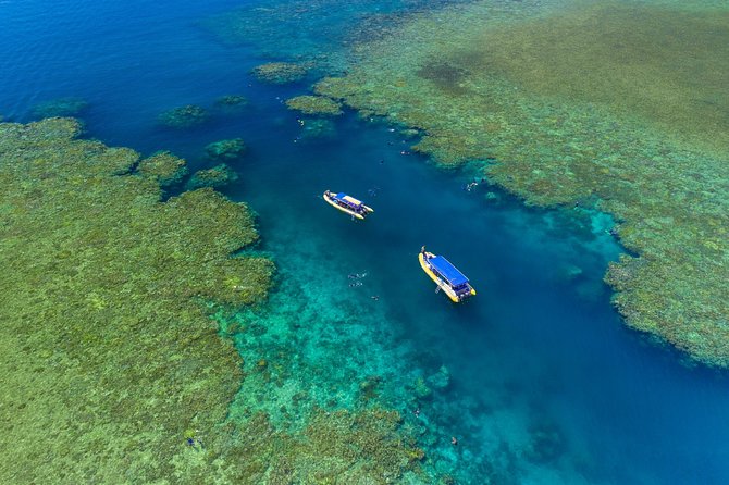 Ocean Rafting: Whitehaven Beach, Snorkelling & Hill Inlet Lookout - Choosing Southern Lights or Northern Exposure