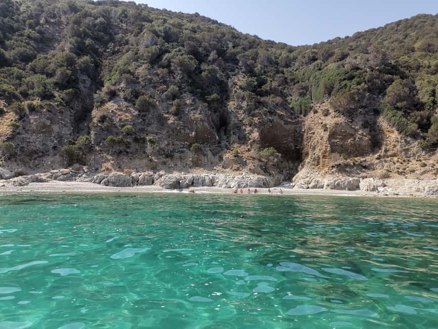 Olbia: Dolphin watching and snorkeling tour on Figarolo Island - The 25-minute ride toward Figarolo Island