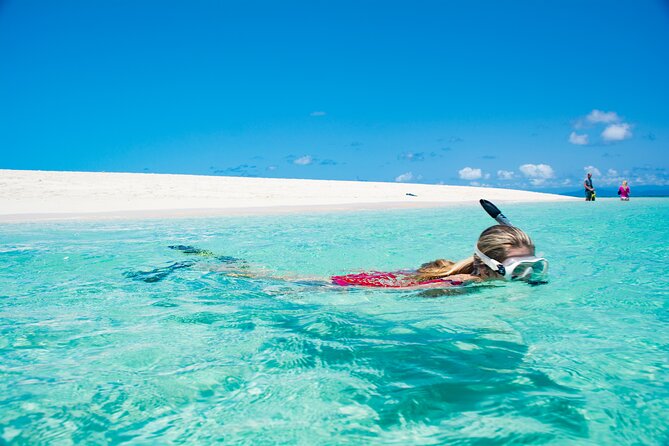 Outer Reef Mackay Cay Sail & Snorkel Adventure from Port Douglas - Food, drinks, and the practical comforts