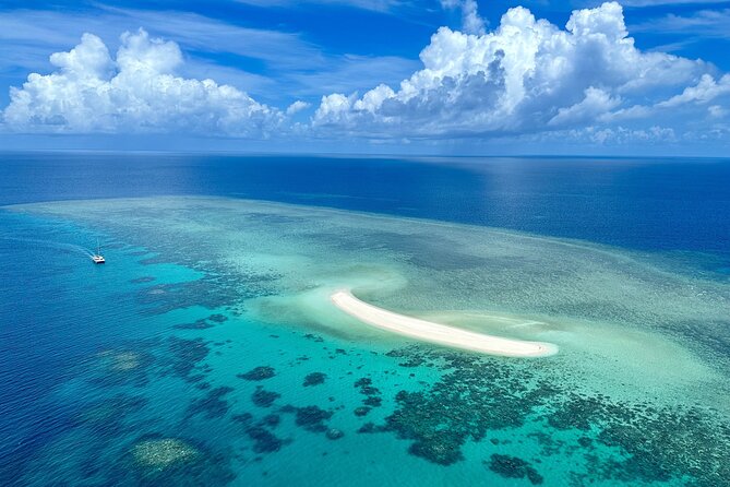Outer Reef Mackay Cay Sail & Snorkel Adventure from Port Douglas - Why the smaller boat matters on the reef