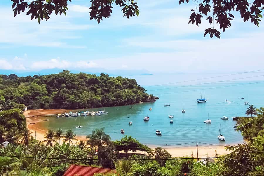 Paraty: Schooner Boat Tour with Beaches and Snorkeling - Meeting at Av. Roberto Silveira 479