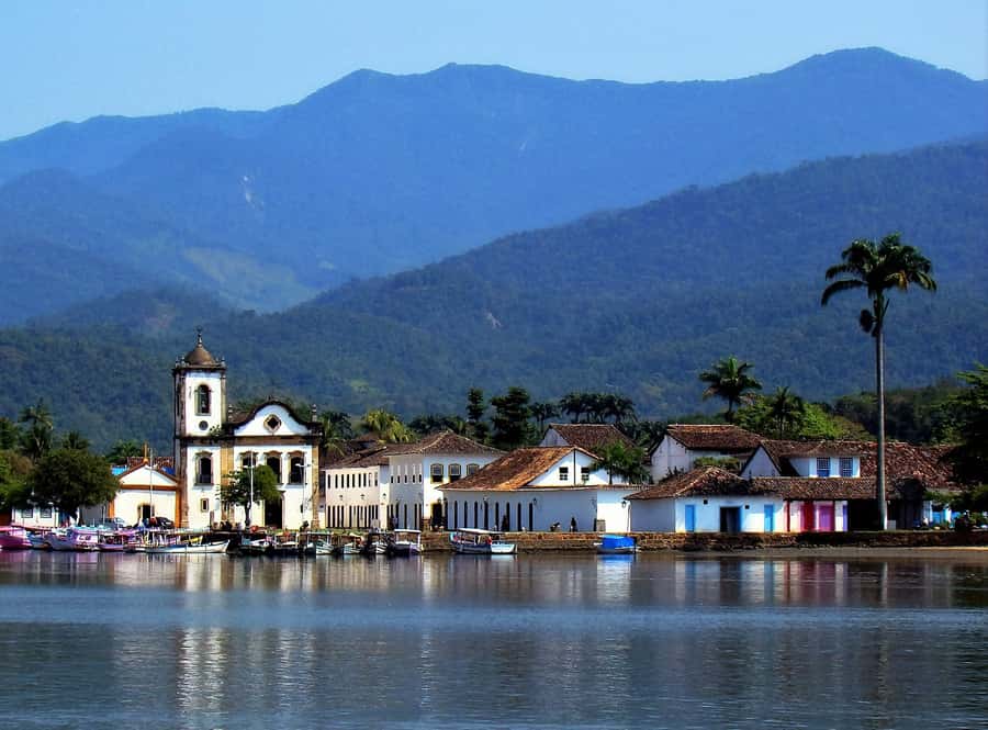 Paraty: Schooner Boat Tour with Beaches and Snorkeling - Four Stops Around Paraty’s Bay