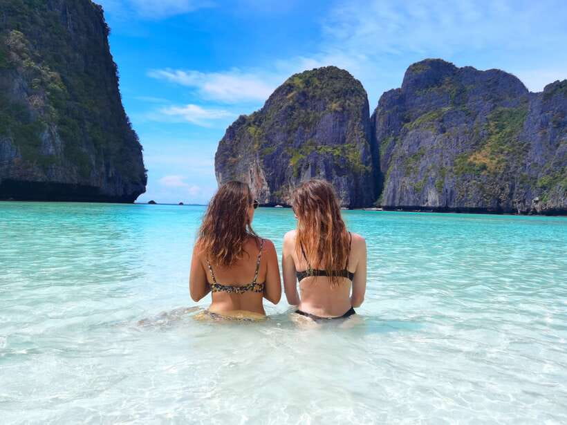 Phi Phi: Half-Day Tour with Maya Bay, Pileh Lagoon & Snorkel - The guides, boat, and onboard care