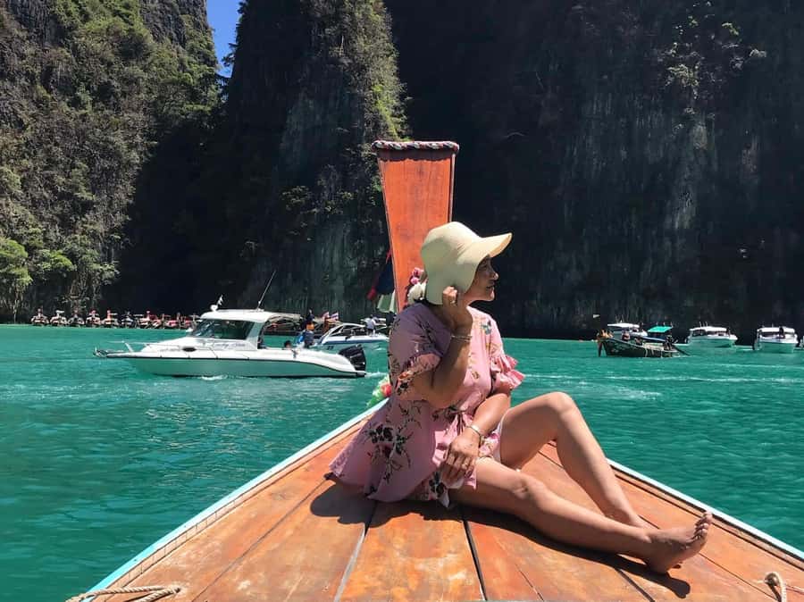 Phi Phi: Private Maya Bay Longtail Boat Tour with Snorkeling - Why a longtail boat suits Phi Phi