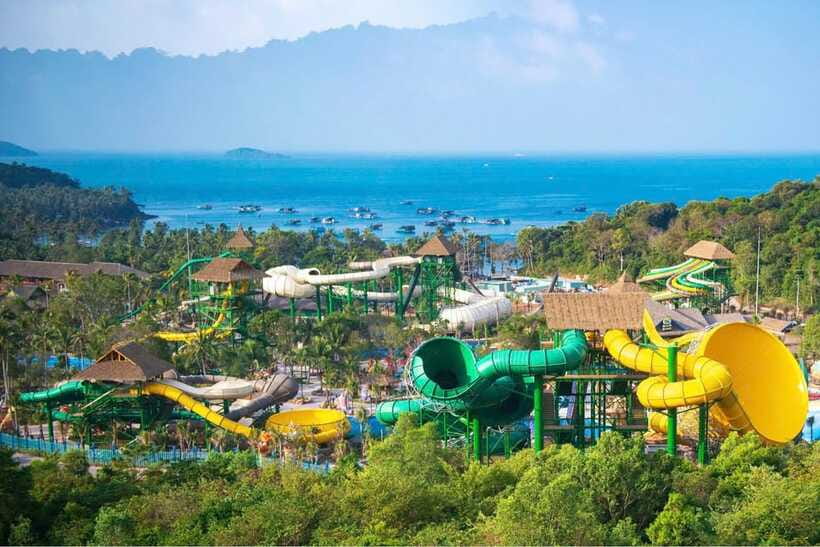 Phu Quoc: Snorkeling Island Hopping Cable Car With Lunch - Thom combines water slides with a major sea view