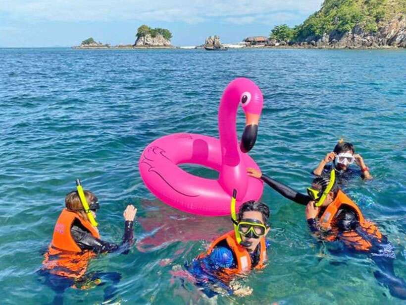 Phuket: 3 Khai Islands Snorkeling Tour - Khai Nok: the strongest chance to see fish from shore