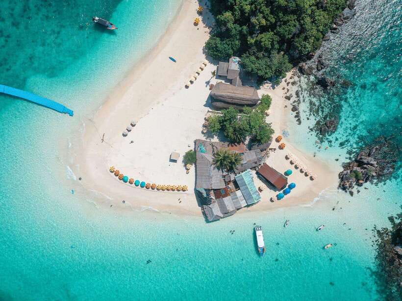 Phuket: 3 Khai Islands Snorkeling Tour - What you eat and drink during the day