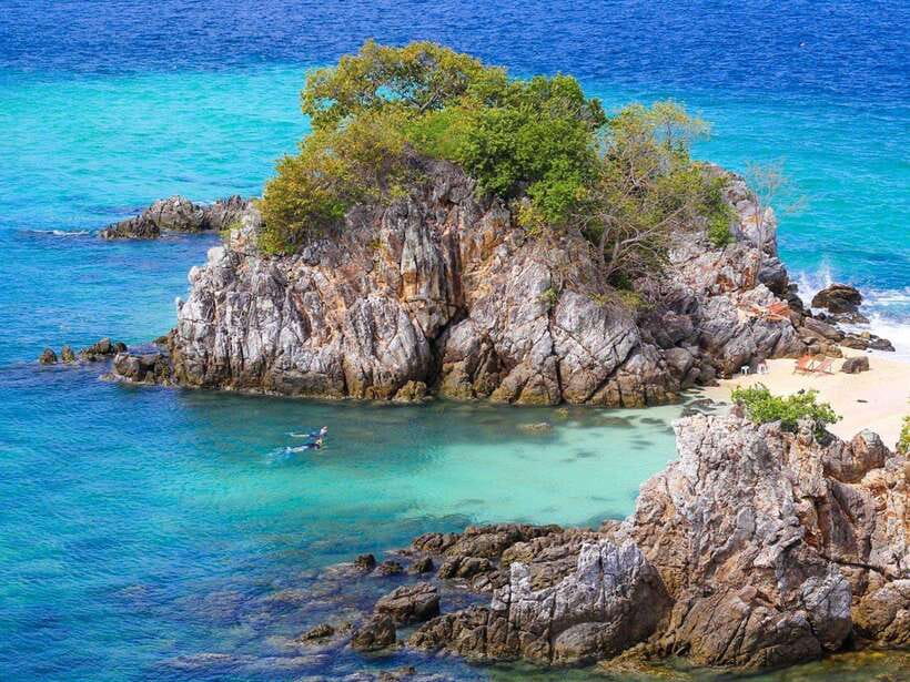 Phuket: 3 Khai Islands Snorkeling Tour - Speedboat transfers, waiting, and comfort