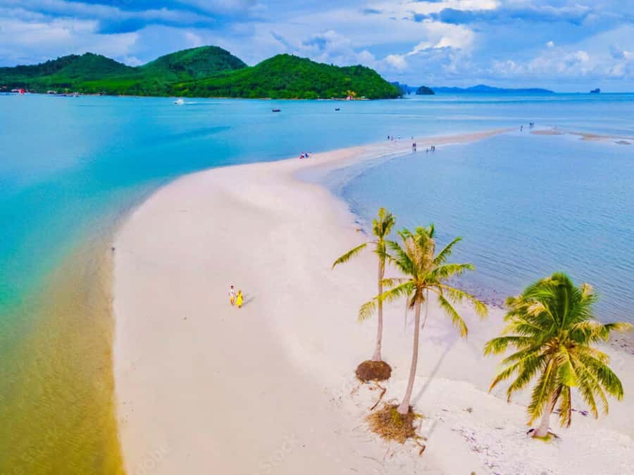 Phuket: 4 Islands Krabi Adventure & Snorkeling Day Tour - Guides, groups, and the feel of the day