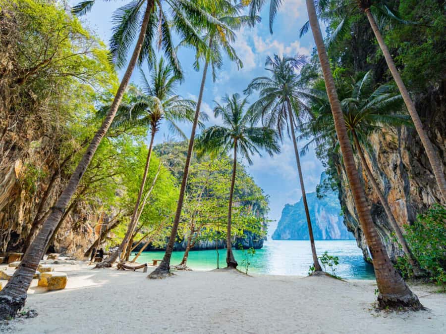 Phuket: 4 Islands Krabi Adventure & Snorkeling Day Tour - Lao Lading: a gentle first island stop