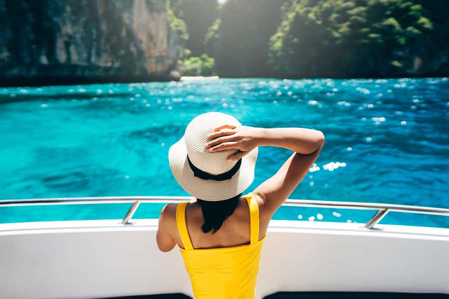 Phuket/Khao Lak: Snorkeling Trip to Phi Phi & Bamboo Islands - Loh Dalum Beach gives you an easy first swim