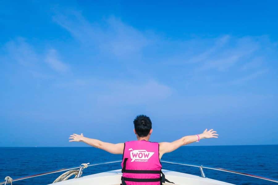 Phuket/Khao Lak: Speedboat Snorkel Tour to Similan Islands - What the boat day feels like