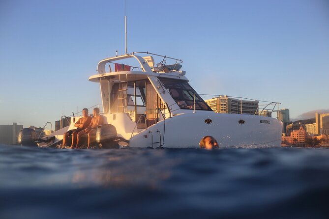 Private Catamaran Cruise and Snorkeling Tour in Honolulu - Cruising offshore from Waikiki to Diamond Head