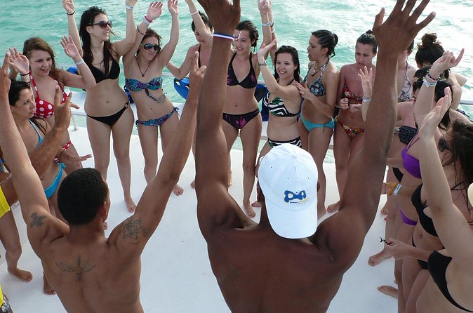 Private Catamaran Snorkeling Family Adventure - The Photographer: Useful Service, Unclear Cost